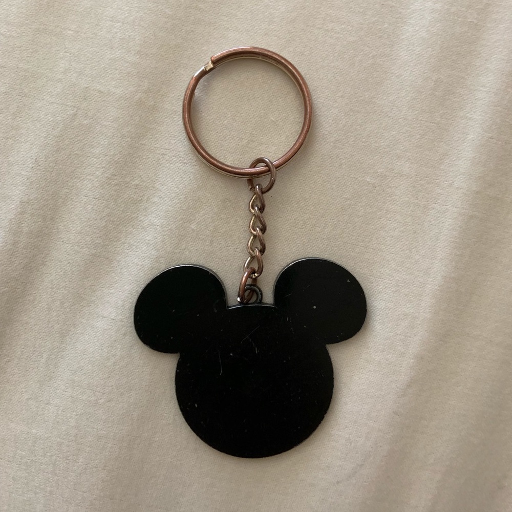 Black mouse head key chain